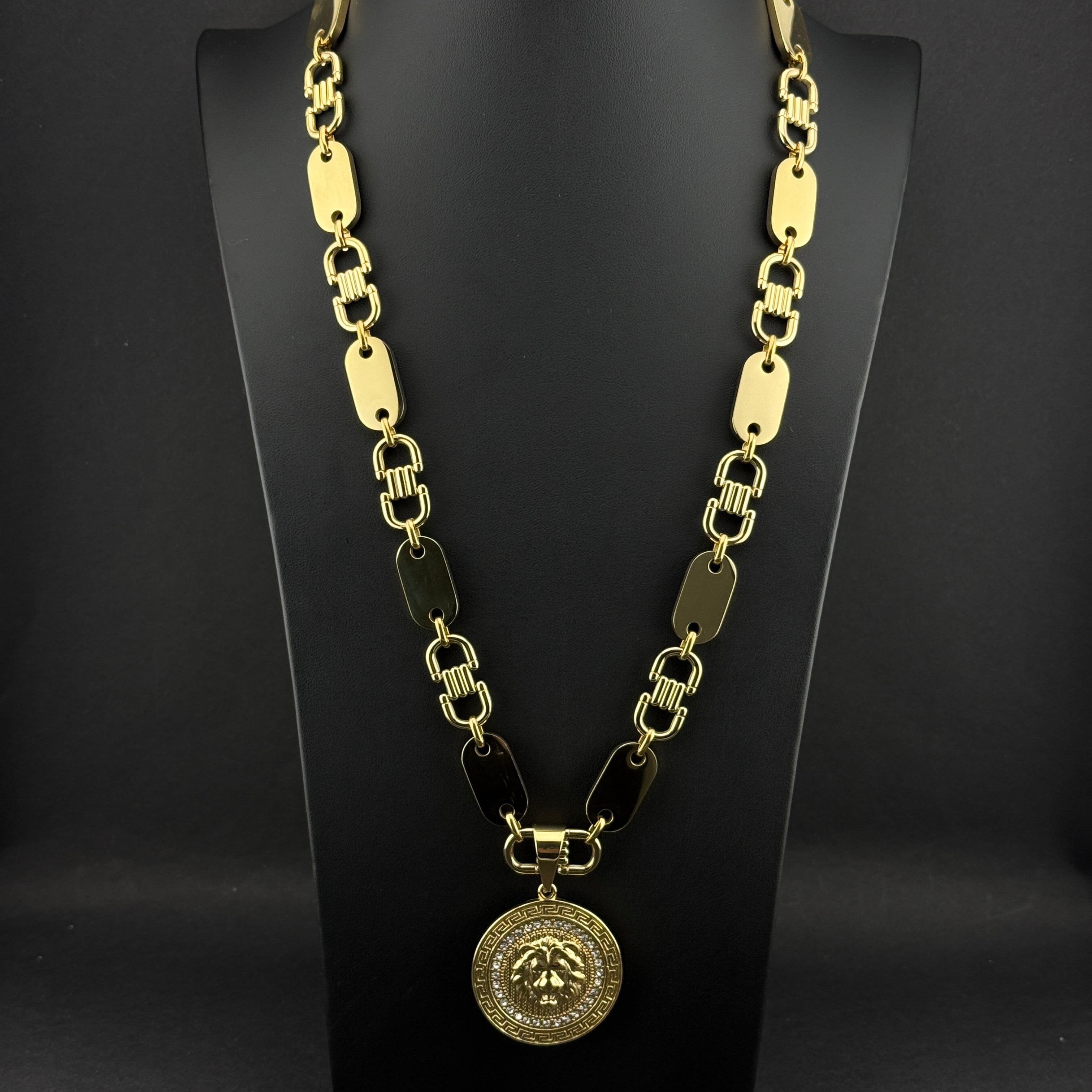 13mm Plattenkette + Löwenkopf Anhänger - Edelstahl mit 14k Vergoldung