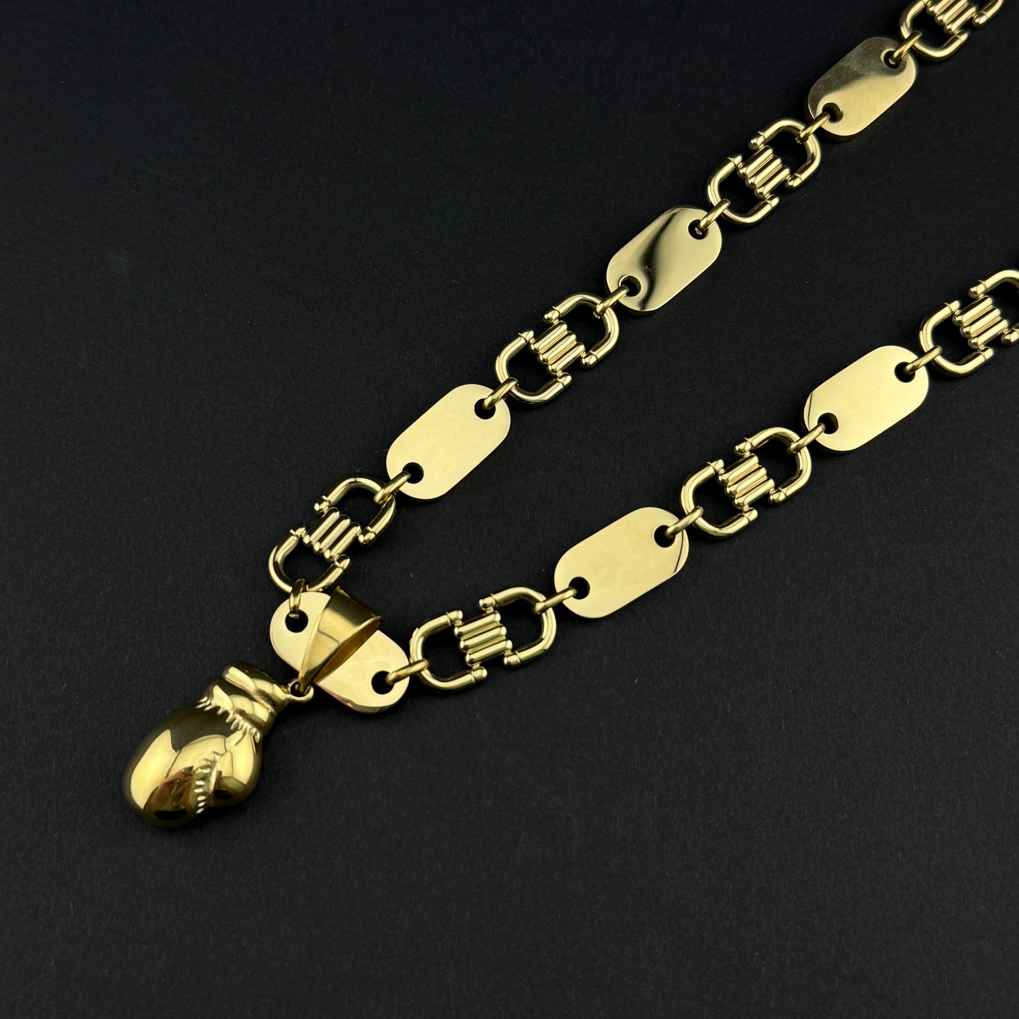 13mm Plattenkette + Boxhandschuh Anhänger - Edelstahl mit 14k Vergoldung