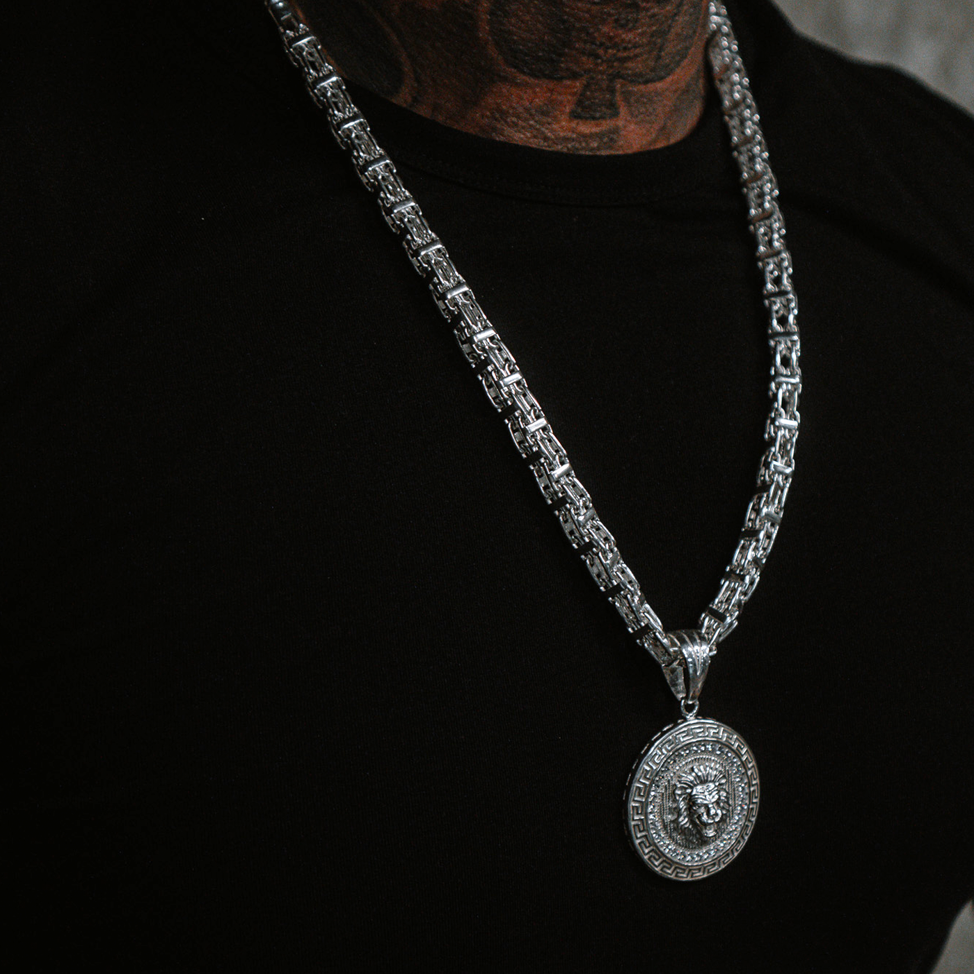 Löwenkopf Iced Out Anhänger (oval) - Silber 925